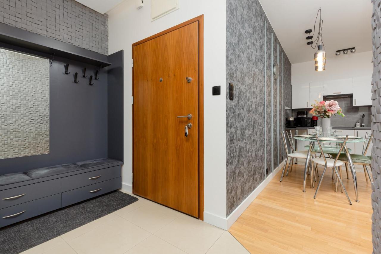 Park Arkadia Apartment With Parking Mokotow By Noclegi Renters Warszawa Exteriör bild
