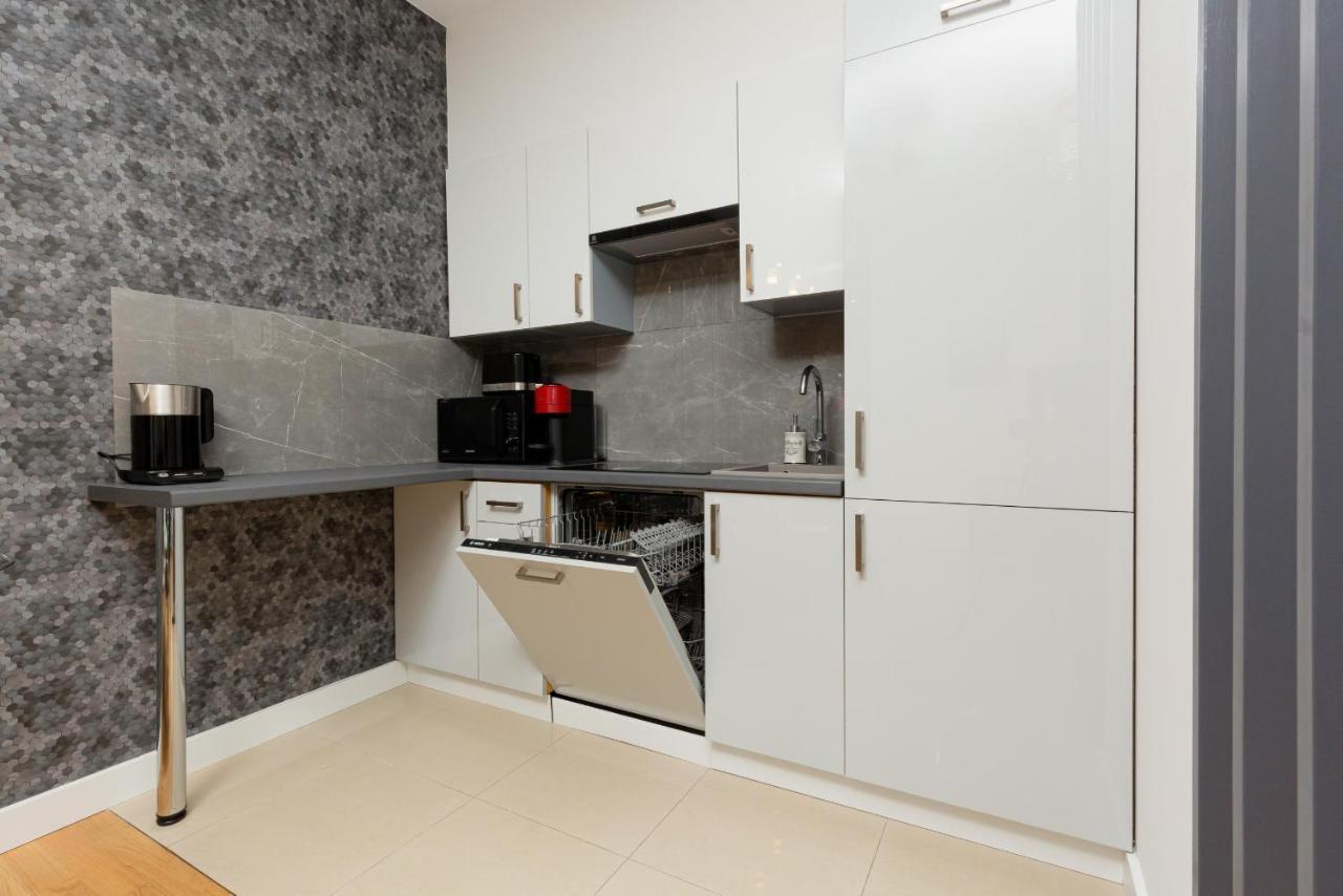 Park Arkadia Apartment With Parking Mokotow By Noclegi Renters Warszawa Exteriör bild