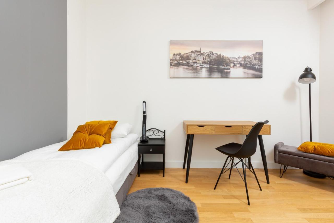 Park Arkadia Apartment With Parking Mokotow By Noclegi Renters Warszawa Exteriör bild